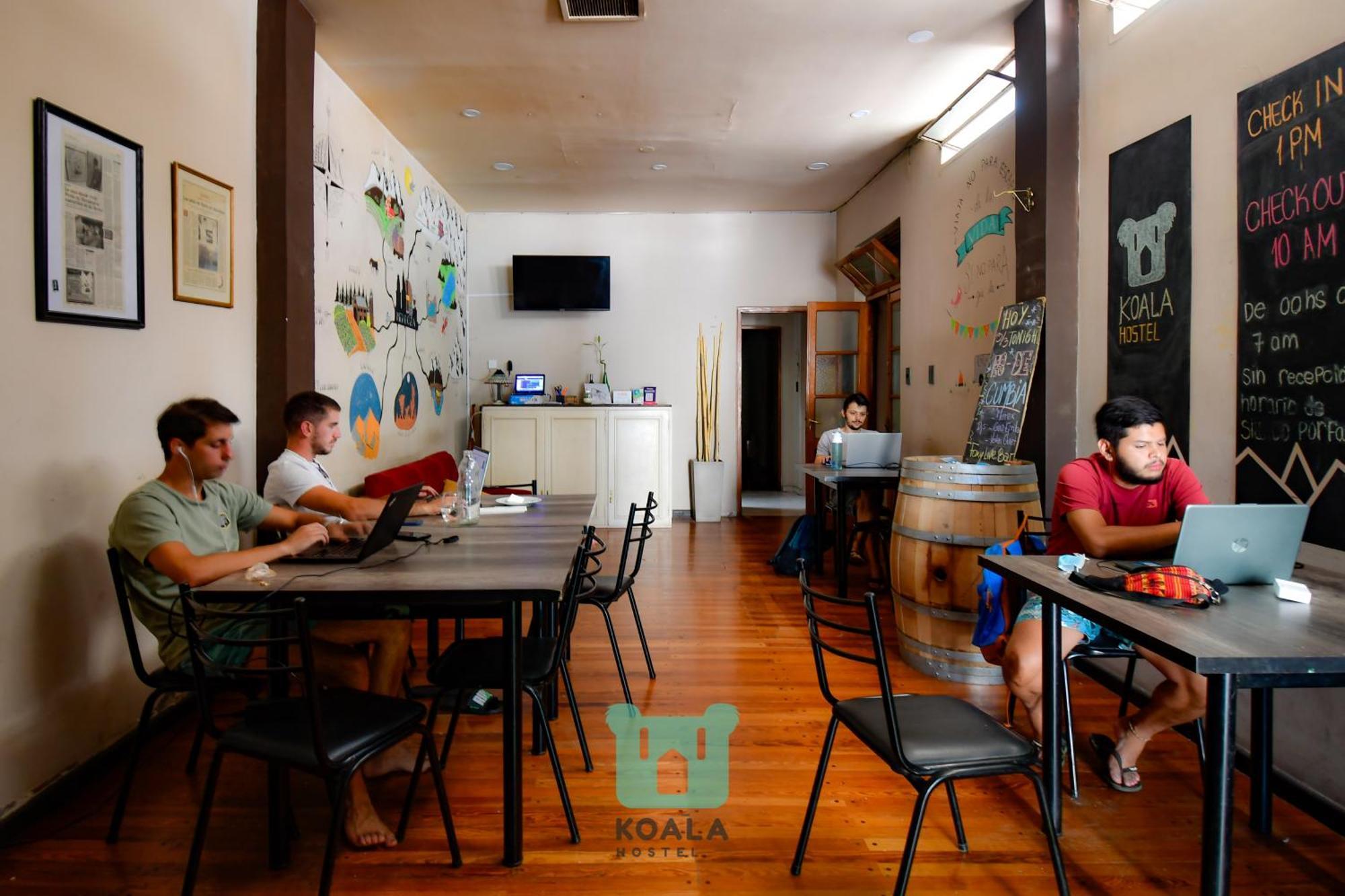 Koala Hostel เมนโดซา ภายนอก รูปภาพ
